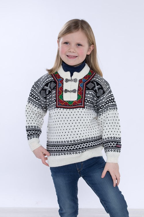 Norwegischer Kinderpullover aus 100% Kammgarnwolle mit Zinnhaken.