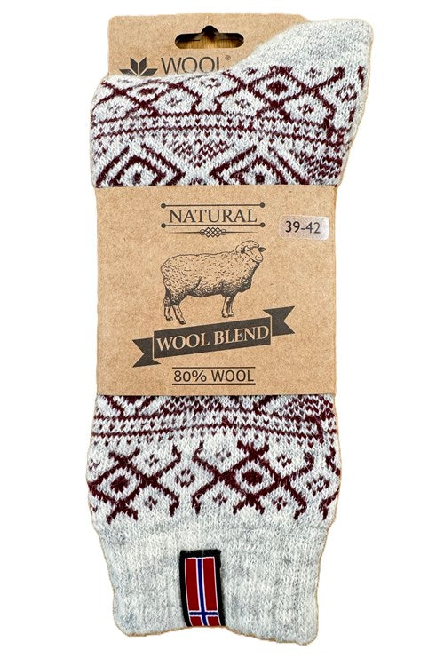 Dicke rote Norweger Wintersocken aus 80% Wolle mit gewebter Norweger-Flagge