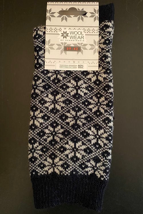 Wollsocken in klassischer Ausführung aus 60 % Wolle mit Schneeflockenmuster