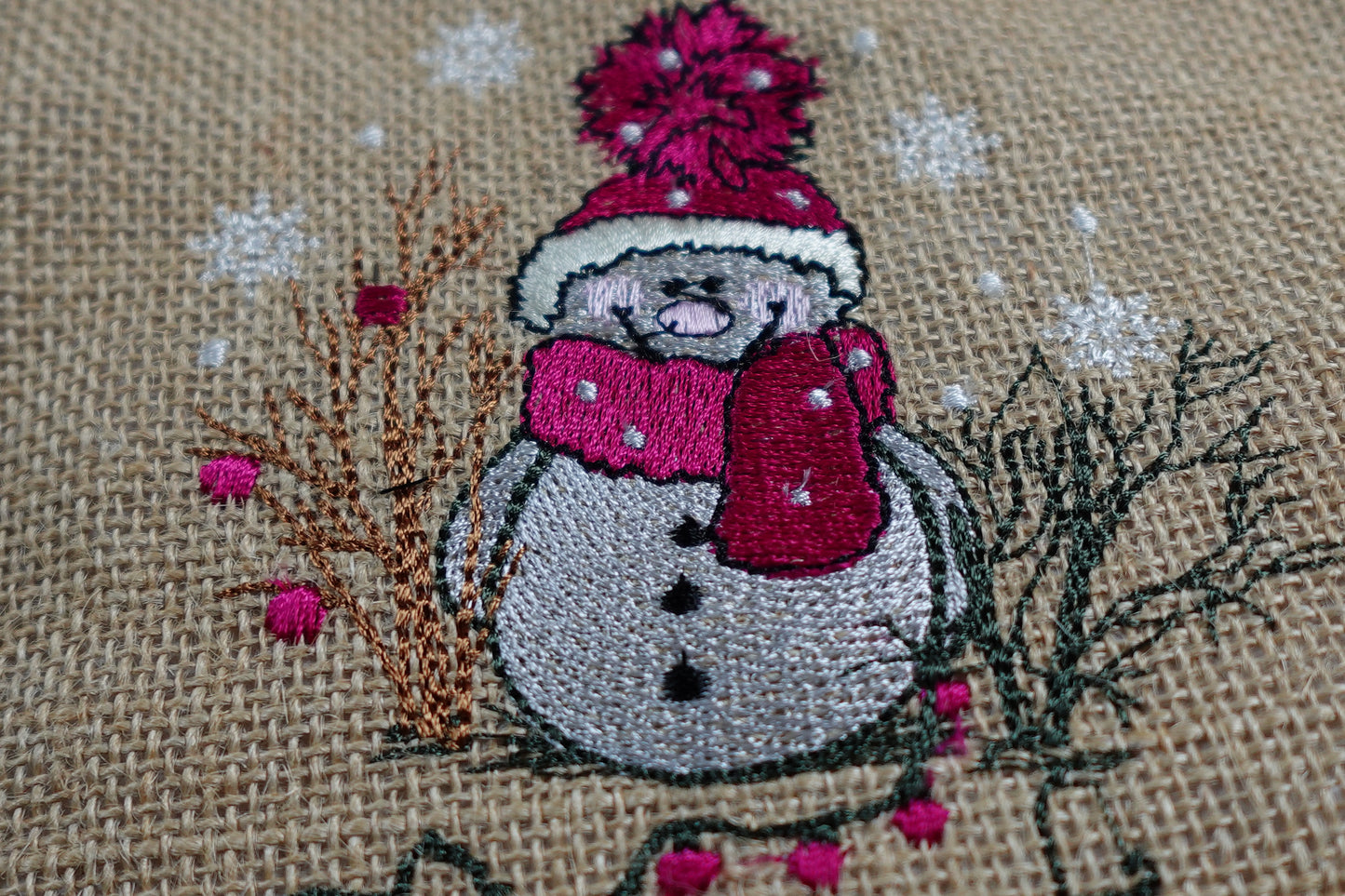 LittMoo Weihnachtsdeko Jutebeutel mit tollem Schneemann aufgestickt