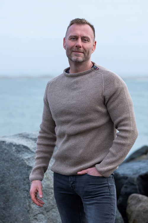 Dünner Norweger Pullover aus 100% Lammwolle, WOOLMARK Zertifiziert.
