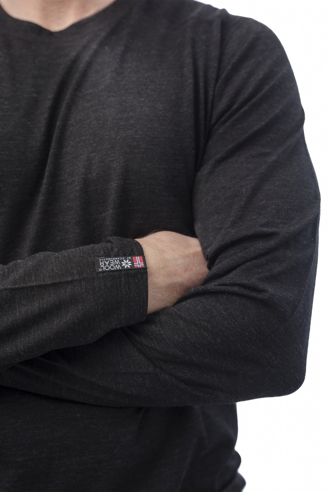 Baselayer-T-Shirt von WOOLWEAR of Scandinavia aus 100 % Merinowolle, Langarm