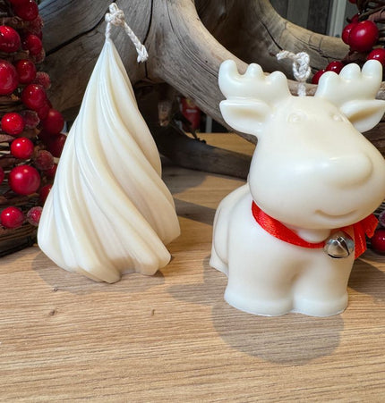 Set Handgefertigt!  Kerzen  Elch mit Weihnachtsbaum